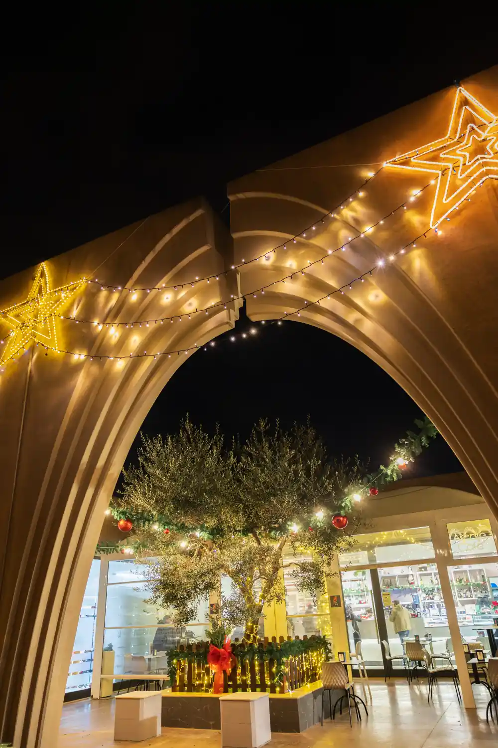 Vista esterna del Bar Arcate Café ingresso